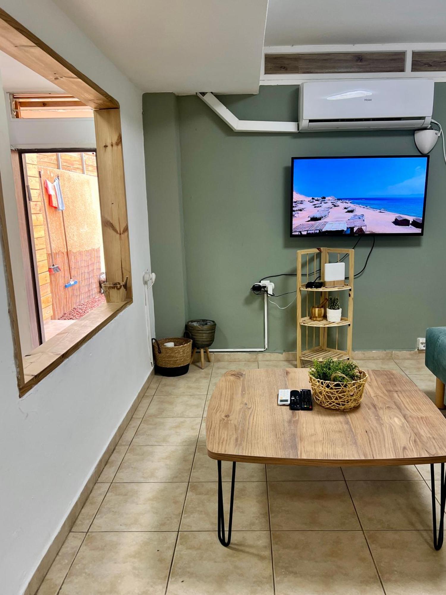 Melambai Apartment Eilat Exterior photo